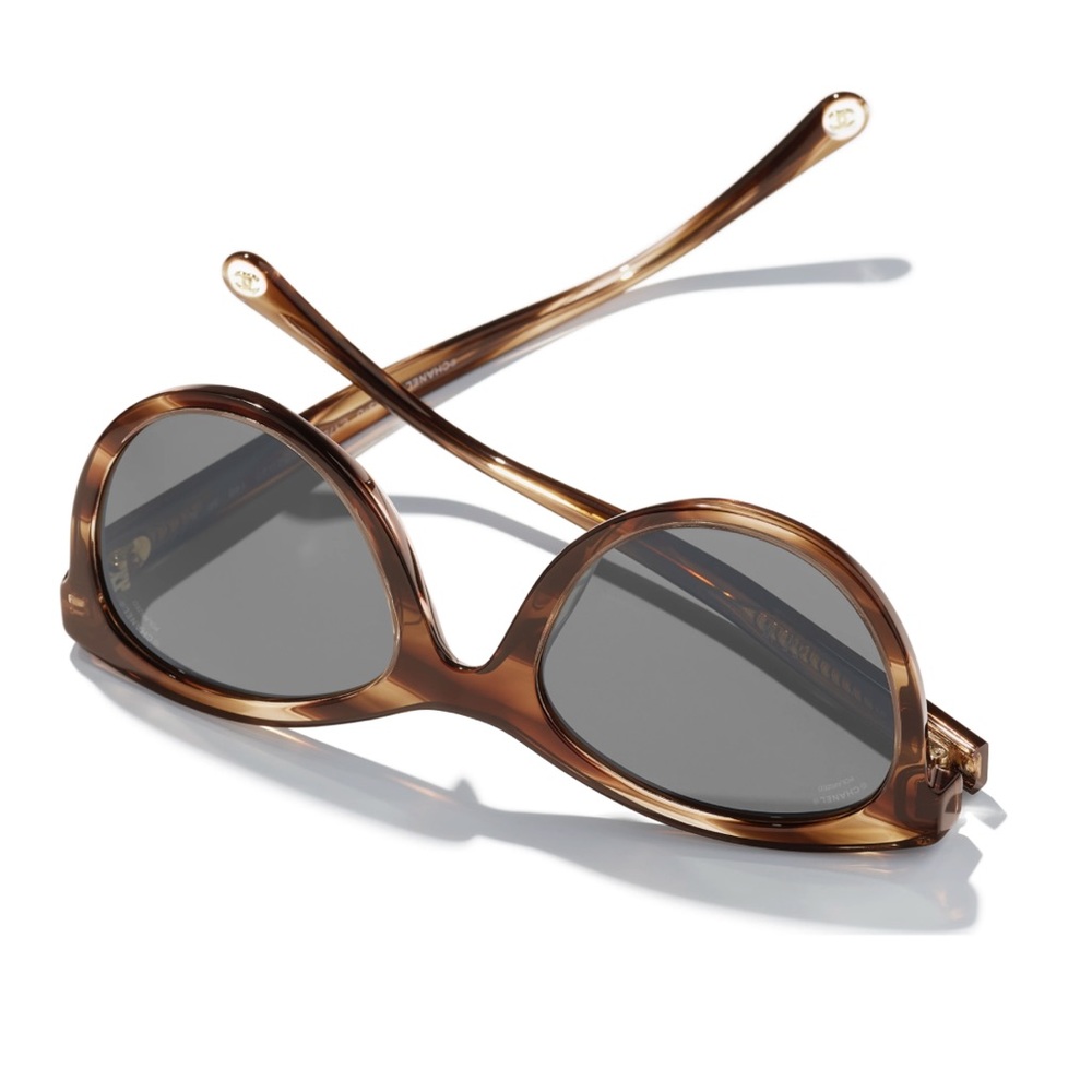 Chanel Sunglasses - Picture 4 of 6